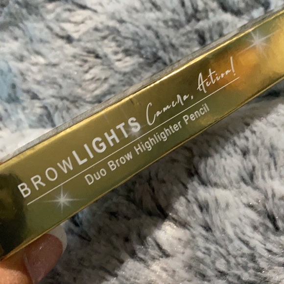 Brow Bar by Reema, Duo Brow Highlighter - Picture 6 of 10